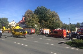 Feuerwehr Hattingen: FW-EN: Radfahrer wird bei Verkehrsunfall schwer verletzt