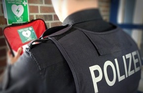 Polizeidirektion Bad Segeberg: POL-SE: Kreis Segeberg / Kreis Pinneberg - Polizeidienststellen bekommen Defibrillatoren