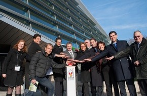 McDonald's Kinderhilfe Stiftung: Mit pochendem Herzen: 20. Ronald McDonald Haus in Sankt Augustin eröffnet (FOTO)