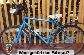 Polizeipräsidium Rheinpfalz: POL-PPRP: Fremdes Fahrrad angeschlossen