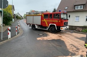 Freiwillige Feuerwehr Lage: FW Lage: TH1 - Ölspur / größere Ölspur in Heiden - 28.04.2020