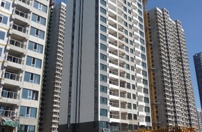 Deutsche Energie-Agentur GmbH (dena): dena zeichnet energieeffizientestes Hochhaus Chinas aus / Deutsch-chinesische Kooperation liefert Grundlage für landesweiten Effizienzstandard für Neubauten (BILD)