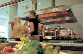 Compass Group Deutschland GmbH: Gesund essen auch in der Kantine - Bewusste Ernährung durch nährwertoptimierten Speiseplan