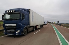 Polizeiinspektion Stralsund: POL-HST: Zusammenstoß eines PKW mit einem LKW auf der B 96 auf Höhe Samtens