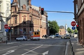 Polizeidirektion Pirmasens: POL-PDPS: Verkehrsunfall mit verletzter Person - Polizei sucht Zeugen