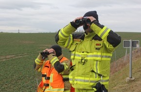 Kreisfeuerwehrverband Landkreis Leipzig: FW LK Leipzig: LKW-Unfall mit Gefahgutbeteiligung auf der BAB 14