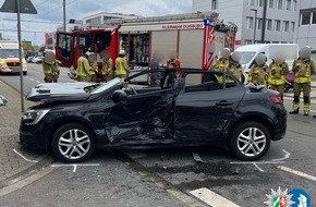 Polizei Duisburg: POL-DU: Wanheimerort: Unfall mit mehreren verletzten Person
