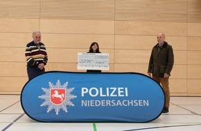 Polizeiakademie Niedersachsen: POL-AK NI: Innenminister Pistorius zum zweiten Mal Schirmherr des "Run against Corona" an der Polizeiakademie Niedersachsen / Pistorius: "Der zweifach gute Zweck der Aktion verdient besondere Anerkennung"