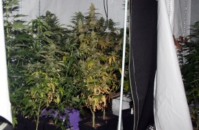 Polizeipräsidium Mittelfranken: POL-MFR: (769)  Cannabis-Plantage sichergestellt