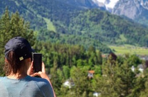 Hotel Zugspitze: Hotel Zugspitze: Trend Solo-Travelling: Wie sich Alleinreisende im Hotel wohlf&uuml;hlen