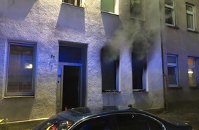 Feuerwehr Gelsenkirchen: FW-GE: Massive Rauchentwicklung bei Wohnungsbrand in Schalke
