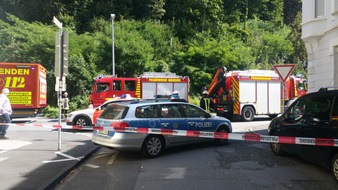 FW Menden: ABC-Einsatz für die Feuerwehr Menden - Behälter mit Schwefelsäure umgestürzt