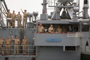 Deutsche Marine - Pressemeldung / Bilder der Woche: Südatlantiküberfahrt beendet - Marineschiffe bis Montag in Brasilien