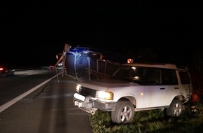 Polizeiinspektion Rotenburg: POL-ROW: ++ Nach Unfall auf der Hansalinie - Boot im Seitenraum der A1 ++ Autodiebstahl misslingt ++ Mit über drei Promille auf der Autobahn ++