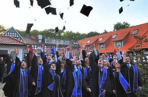 DVAG Deutsche Vermögensberatung AG: Nachwuchsförderung bei der Deutschen Vermögensberatung (DVAG): Fünfter Studienjahrgang startet in das duale Studium (BILD)