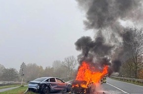 Polizeiinspektion Wilhelmshaven/Friesland: POL-WHV: Schwerer Verkehrsunfall im Begegnungsverkehr auf dem Friesendamm