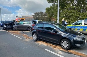 Feuerwehr Mülheim an der Ruhr: FW-MH: Verkehrsunfall auf der Konrad-Adenauer-Brücke