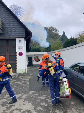 FW-EN: Jugendfeuerwehr Hattingen-Ost über 24 Stunden &quot;im Einsatz&quot;