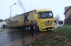 Polizeidirektion Worms: POL-PDWO: LKW festgefahren