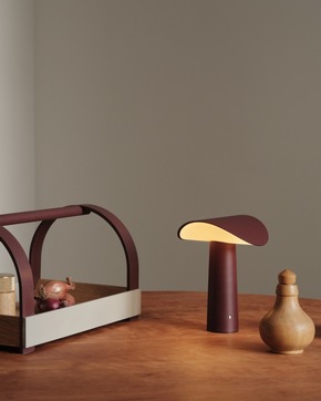 Color-Update fürs Zuhause: Lampenwelt.de präsentiert Leuchten in Trendfarben der Saison