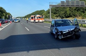 Polizeiinspektion Verden / Osterholz: POL-VER: Werkzeugdiebe ermittelt ++ Einbrecher erbeuten Schmuck ++ A1 nach Unfall voll gesperrt ++ 42-Jährige verliert nach geplatztem Reifen auf A27 Kontrolle über Fahrzeug ++