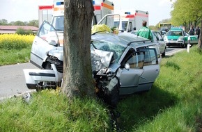 Polizeiinspektion Nienburg / Schaumburg: POL-STH: Schwerer Verkehrsunfall