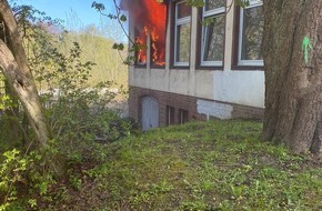 Feuerwehr Erkrath: FW-Erkrath: Zimmerbrand in städtischer Wohnunterkunft