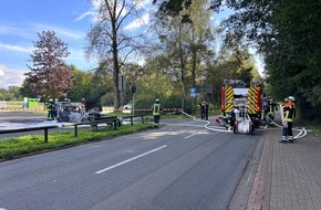 Kreisfeuerwehr Rotenburg (Wümme): FW-ROW: PKW-Brand an Zevener Veranstaltungsgelände