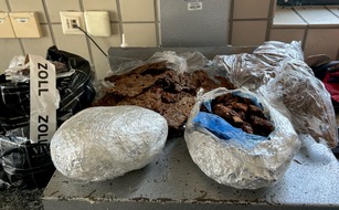 Hauptzollamt Singen: HZA-SI: Zoll zieht Rindfleisch aus dem Verkehr - Sechs Kilogramm Rindfleisch aus Nigeria bei Zollkontrolle entdeckt