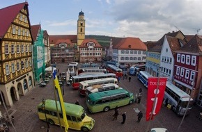 Tourist-Information Bad Mergentheim: Medieneinladung: Europas Bus-Nostalgiker gastieren von 13. - 15. Mai beim „8. Internationalen Oldtimer-Bus-Treffen“ in Bad Mergentheim