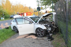 FW LK Leipzig: Schwerer Verkehrsunfall in Markranstädt