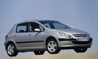 Peugeot Deutschland GmbH: Der Peugeot 307 ist das "Auto des Jahres 2002"