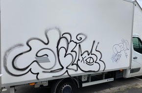 Polizeidirektion Neustadt/Weinstraße: POL-PDNW: Fahrzeug mit Graffiti besprüht - Zeugen gesucht