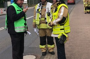 Feuerwehr Stolberg: FW-Stolberg: Gefahrguteinsatz - auslaufende Chemikalie