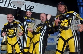 ProSieben: Endlich wieder Weltmeister: Stefan Raab holt Vierer-Wok-Titel bei der "TV total Wok-WM 2009" auf ProSieben