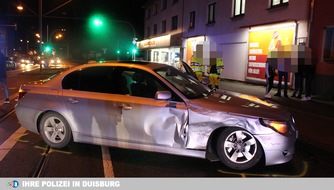 Polizei Duisburg: POL-DU: Aldenrade: Beim Abbiegen nicht auf den Gegenverkehr geachtet