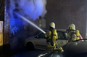 Freiwillige Feuerwehr der Stadt Goch: FF Goch: Garage im Vollbrand - Übergreifen konnte verhindert werden