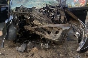 Polizeiinspektion Stade: POL-STD: 30-j&auml;hriger Autofahrer bei Unfall im Alten Land ums Leben gekommen