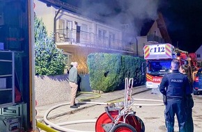 Feuerwehr München: FW-M: Brennendes Adventsgesteck (Lerchenau)