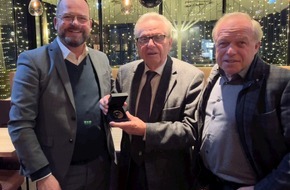 LAUDA DR. R. WOBSER GMBH & CO. KG: Höchste Ehrung für Fritz Bartelt: LAUDA verleiht Dr.-Rudolf-Wobser-Medaille an österreichischen Unternehmenspartner