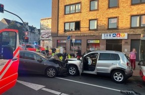 Polizei Duisburg: POL-DU: Neudorf: 55-J&auml;hriger ger&auml;t in den Gegenverkehr