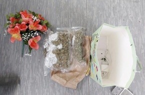 Bundespolizeidirektion M&uuml;nchen: Bundespolizeidirektion M&uuml;nchen: Blumenstrau&szlig; diente als Tarnung - Bundespolizei Freilassing stellt knapp 300 Gramm Cannabis sicher