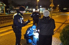 Polizeidirektion Kiel: POL-KI: 260312.2 Kreis Pl&ouml;n: Waffen- und Messerkontrollen an den Bahnh&ouml;fen Pl&ouml;n, Preetz und Schwentinental