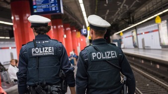 Bundespolizeidirektion München: Bundespolizeidirektion München: Körperverletzung in S-Bahn / Unbekannter gibt sich als Bahnmitarbeiter aus