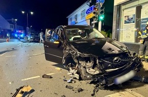 Feuerwehr Sprockhövel: FW-EN: Schwerer Verkehrsunfall im Kreuzungsbereich