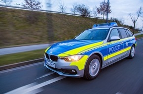 Polizei Mettmann: POL-ME: Verkehrsunfall unter Alkoholeinfluss: Trio hat "besondere Ausrede" - Mettmann -2001165