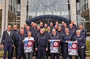 Kreispolizeibehörde Hochsauerlandkreis: POL-HSK: Polizei im Hochsauerlandkreis ist bei der NRW-Plakatkampagne ,,Besser ohne Messer" dabei