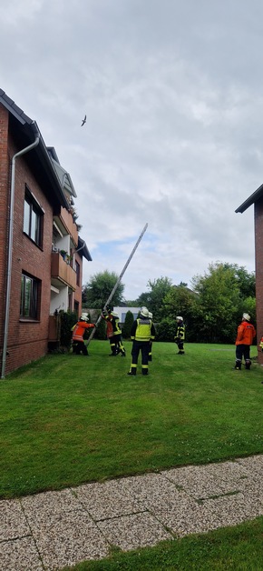 Freiwillige Feuerwehr Gemeinde Schiffdorf: FFW Schiffdorf: Zwei Türnotöffnungen binnen weniger Tage