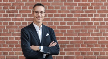 prmagazin: Kommunikationschef von Porsche AG und Volkswagen AG ist "PR-Manager des Jahres 2022" / Seismograph geht an Sebastian Rudolph