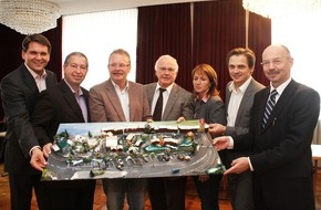 Stadtmarketing Wels GmbH: Die Welser Weihnachtswelt 2010 eröffnet am 19. November mit einem neu gestalteten Winterzauber inklusive Schneegarantie - BILD